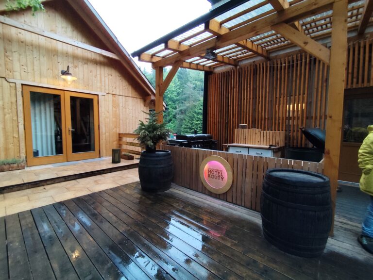 Hotel Kouty: Sauna na vode a kúzelný pokoj lesa