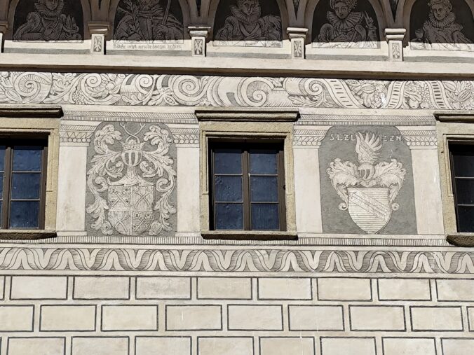 Červená Řečice: Zámok s červenou strechou, tajomstvami a takmer pápežom