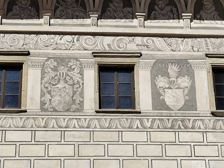 Červená Řečice: Zámok s červenou strechou, tajomstvami a takmer pápežom