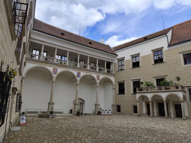 Telč: Zámok, kde sa natáčala Pyšná princezná a ožíva renesancia