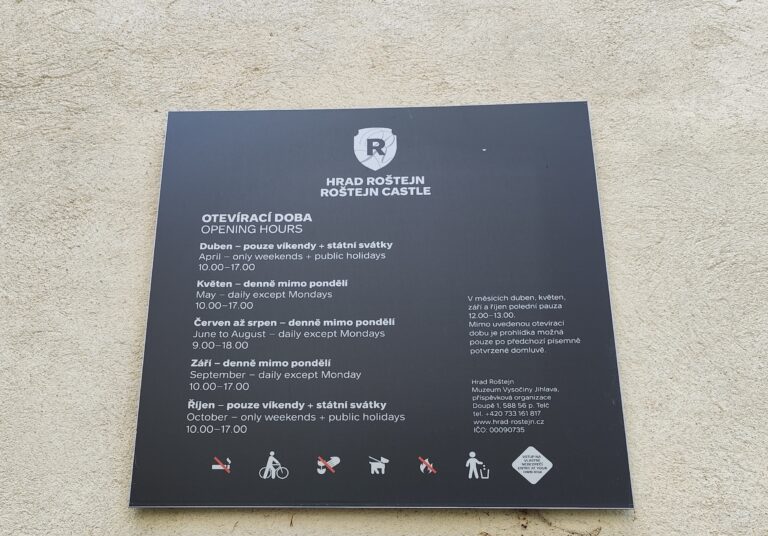 Roštejn: Hrad, kde sa deti učia cez hru a dospelí zažívajú barokové hodovanie