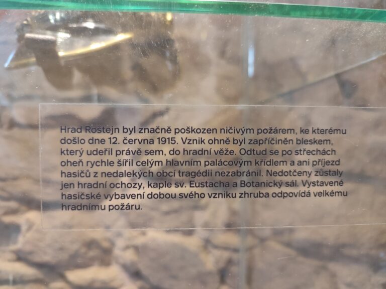 Roštejn: Hrad, kde sa deti učia cez hru a dospelí zažívajú barokové hodovanie