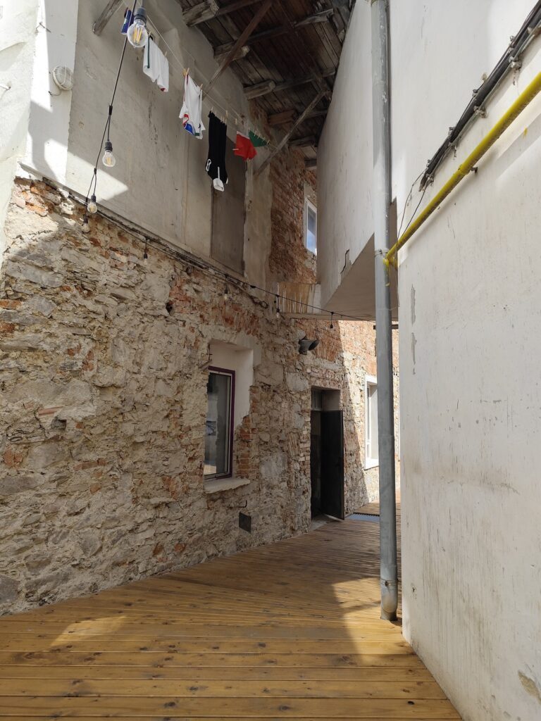 Továrna Vír: Príbeh premeny priemyselného dedičstva na živé centrum