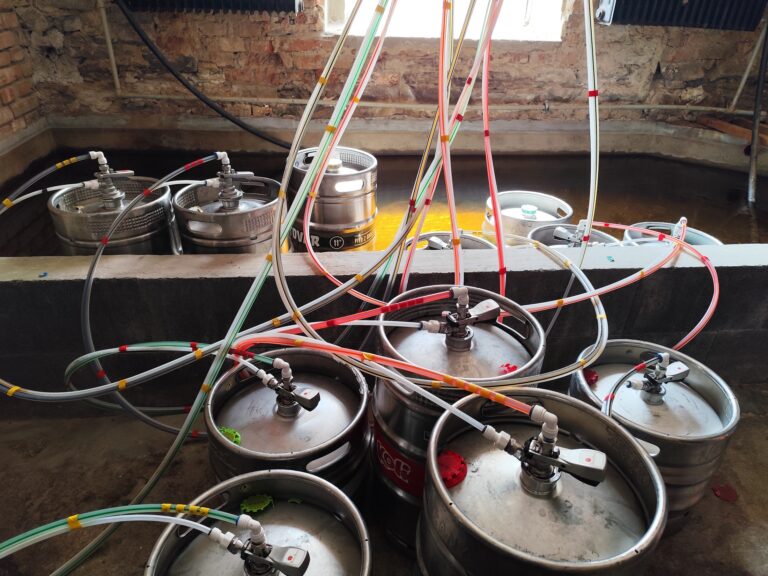 Továreň Vír: Starý priemysel sa mení na budúcnosť turizmu a ožíva vďaka nadšeniu a vízii