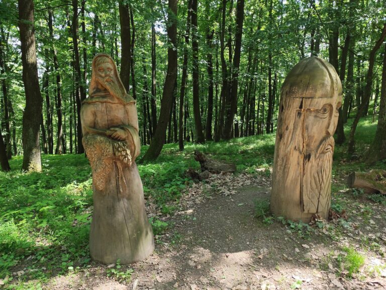 Unikátny projekt Archeoskanzen Bojná, Hradisko Valy a múzeum v obci Bojná