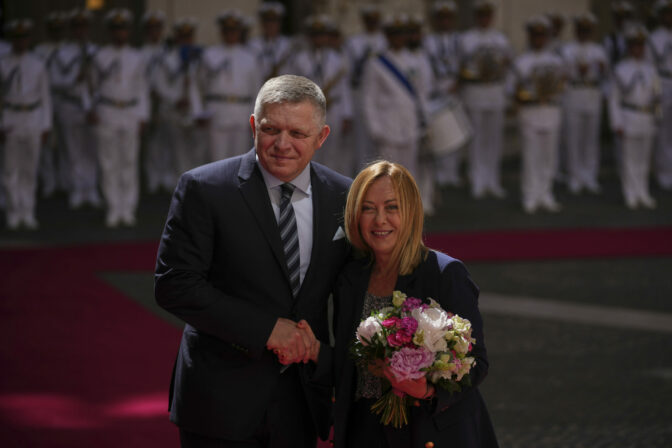 Robert Fico, Giorgia Meloniová