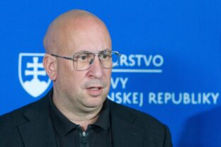 Minister dopravy Jozef Ráž.