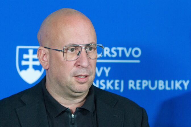 Minister dopravy Jozef Ráž.