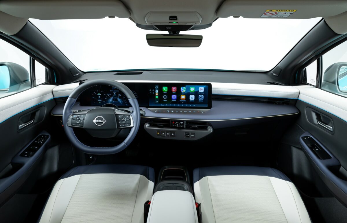 Nissan_leaf_3_08.jpg