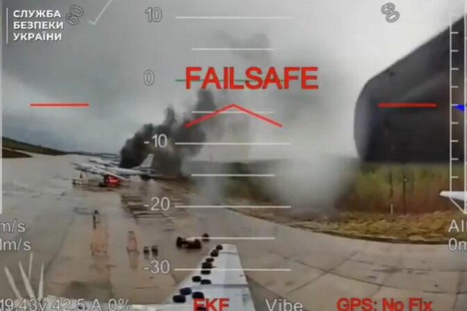 Nové video, zábery z ukrajinskej akcie Pavučina - útoku na ruské strategické bombardéry