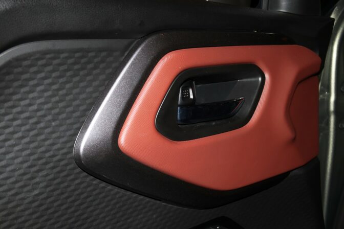 Suzuki_evitara_01.jpg