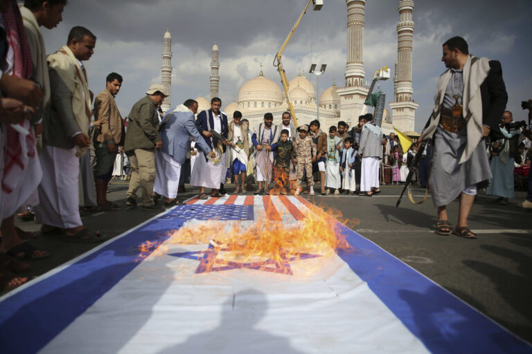 ľudia oheň izraelská americká vlajka
