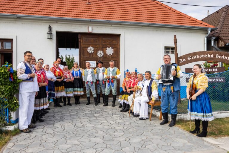 Z Piešťan na výlet bez auta a stresu: Nové linky ukazujú krásy regiónu