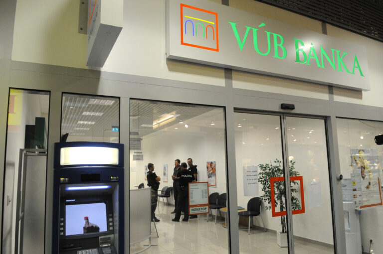 PREŠOV: Prepad pobočky Všeobecnej úverovej banky