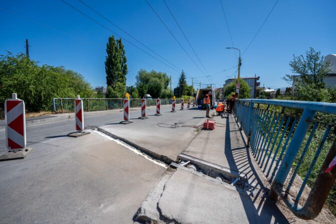 ŽSK: Práce na mostoch Závodie a v Zázrivej