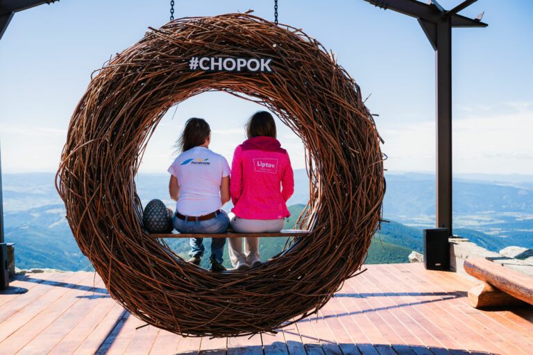 ľudia hojdačka panoráma krajina