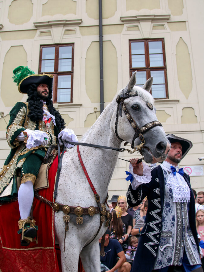 Herec Branislav Deák kráľ panovník kôň