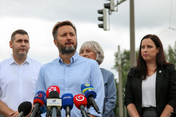 BRATISLAVA: Otvorenie električkovej trate v Petržalke