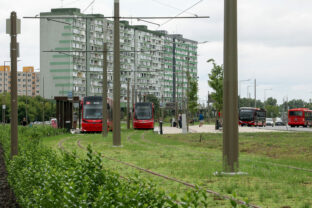 BRATISLAVA: Otvorenie električkovej trate v Petržalke