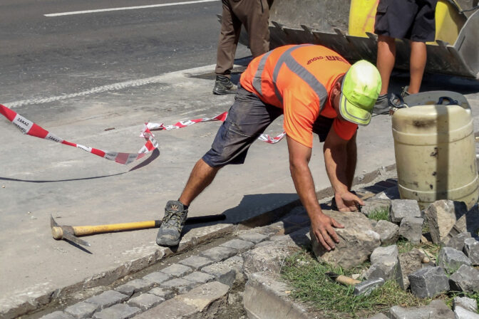 BRATISLAVA: Oprava križovatky v Dúbravke