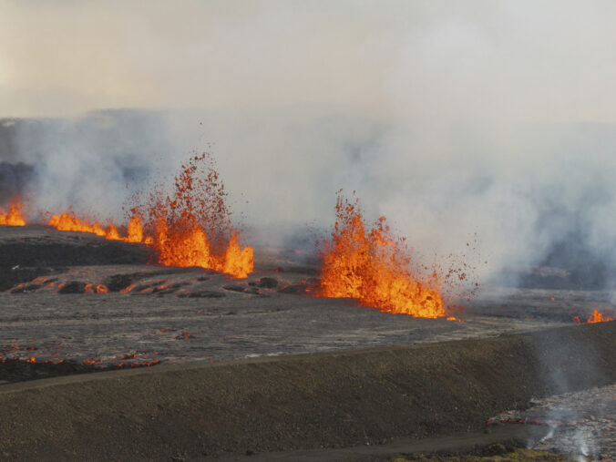 sopka erupcia láva magma výbuch vulkanizmus krajina