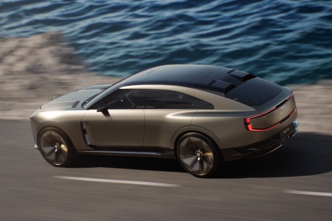Bentley EXP 15