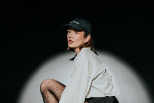 Speváčka Call Dominika