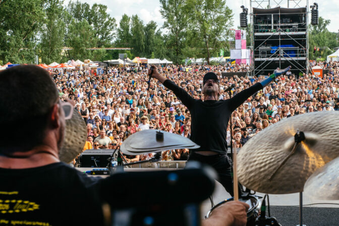 Dan Barta - Tmobile Stage