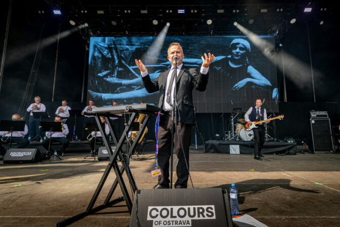 Bez ladu a skladu - T mobile stage