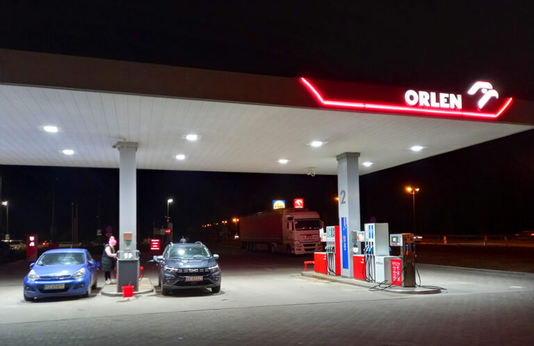 Sign of polish petrol company Orlen.