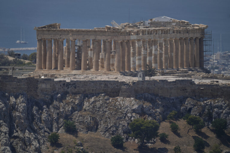 Parthenon chrám Akropola Atény teplo