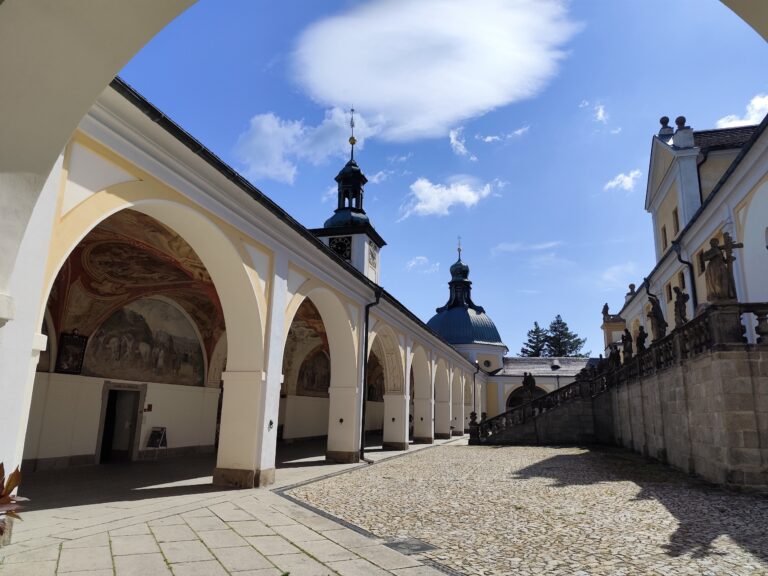 Svatá Hora - najvýznamnejšie mariánske pútnické miesto v Čechách