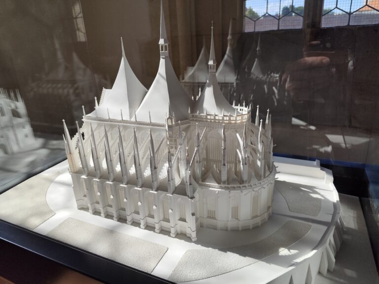 Chrám sv. Barbory: Gotický klenot, ktorý stavali 500 rokov