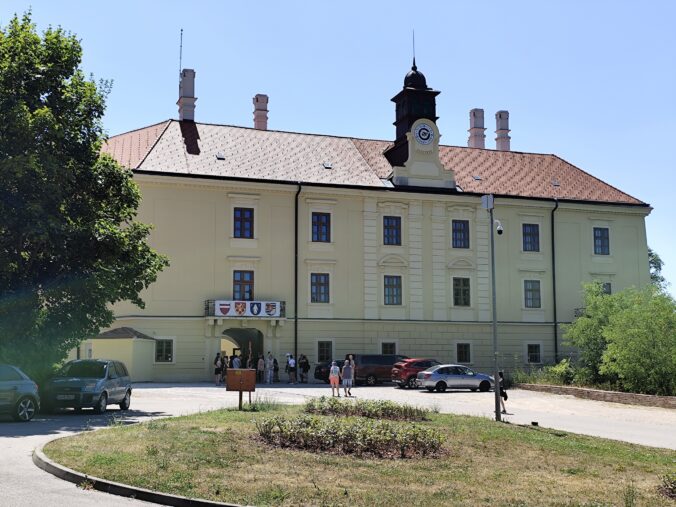 Hlohovský zámok patrí k najvýznamnejším pamiatkam regiónu