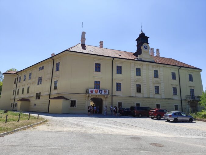 Hlohovský zámok patrí k najvýznamnejším pamiatkam regiónu