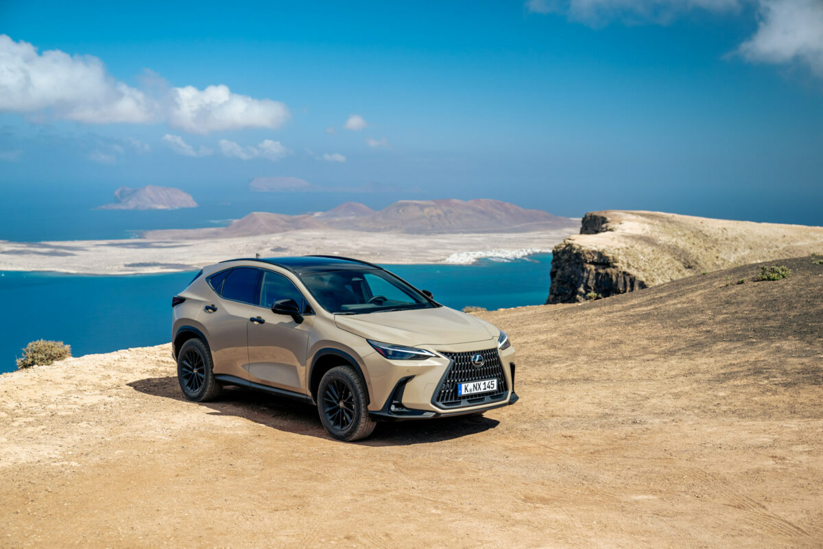 Lexusnx_ilustr.jpg
