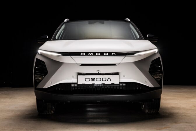 Omoda 5 ev_09.jpg