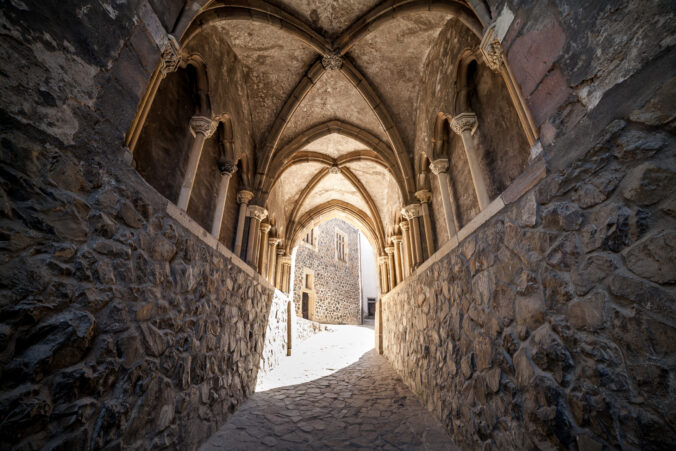 Hrad Křivoklát kedysi ukrýval korunovačné klenoty aj temné tajomstvá, dnes láka filmárov i turistov