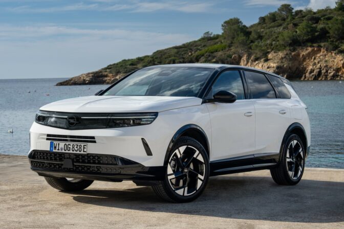 Opel grandland_b_03.jpg