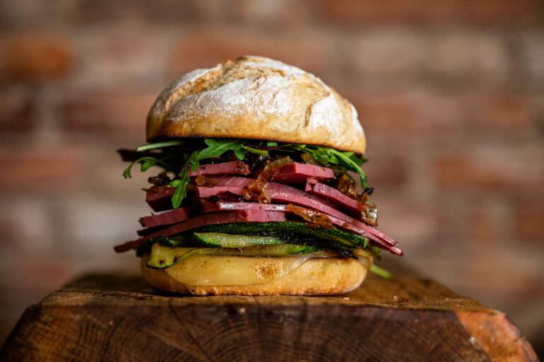 Pastrami bagel sendo 1.jpg