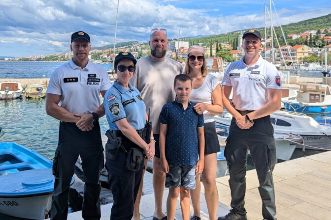 Policia chorvatsko.jpg