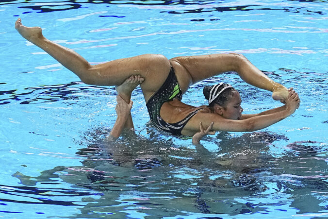 plávanie voda bazéna ľudia