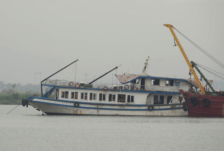 Vietnam Boat Capsizing