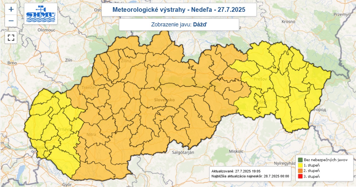 Zaktualizované výstrahy pred dažďom na nedeľu 27. júla 2025 večer.