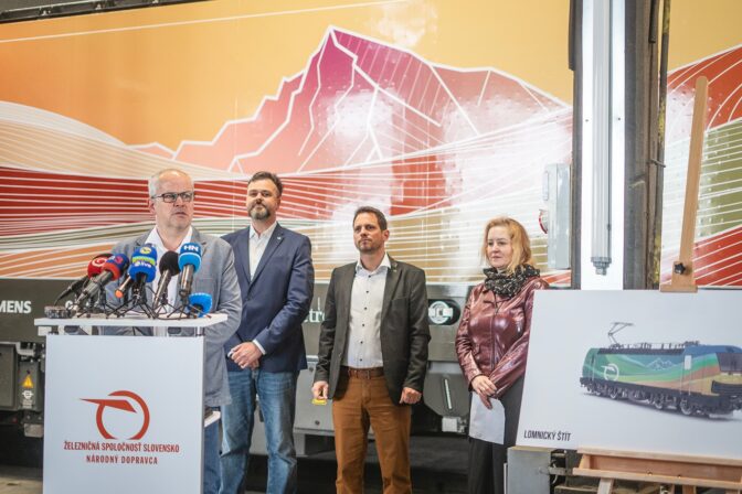 ZSSK: Rušne Siemens Vectron s novým dizajnom