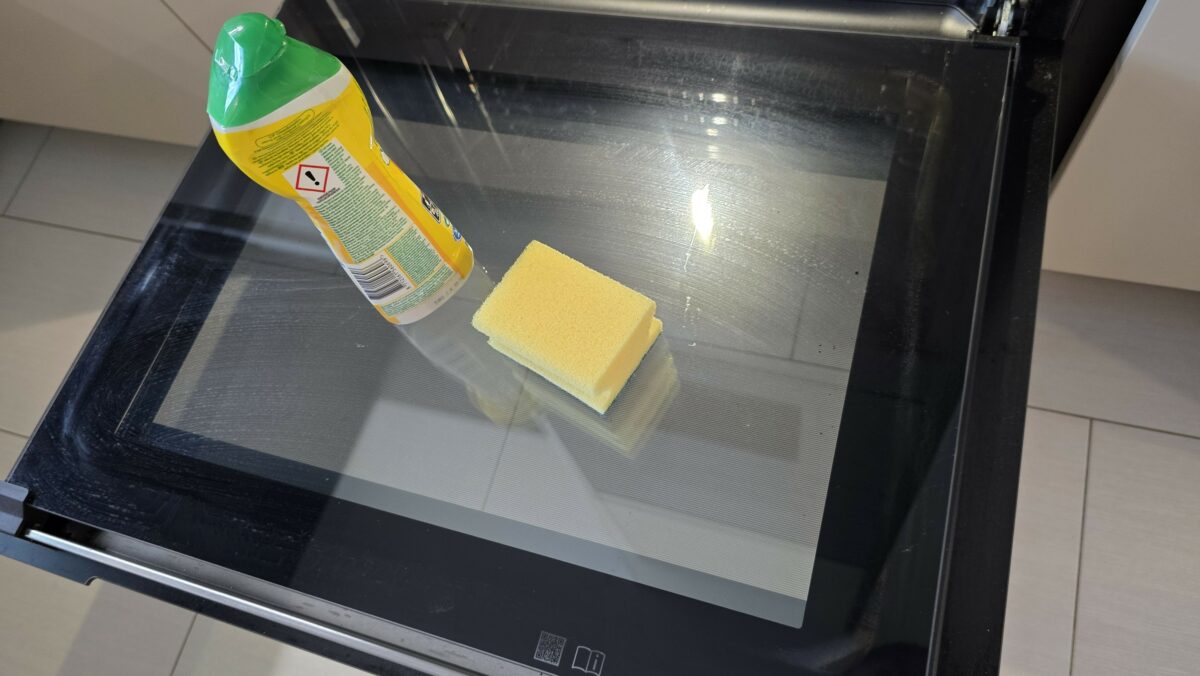 ako rýchlo a bez námahy vyčistiť dvojité sklá na rúre