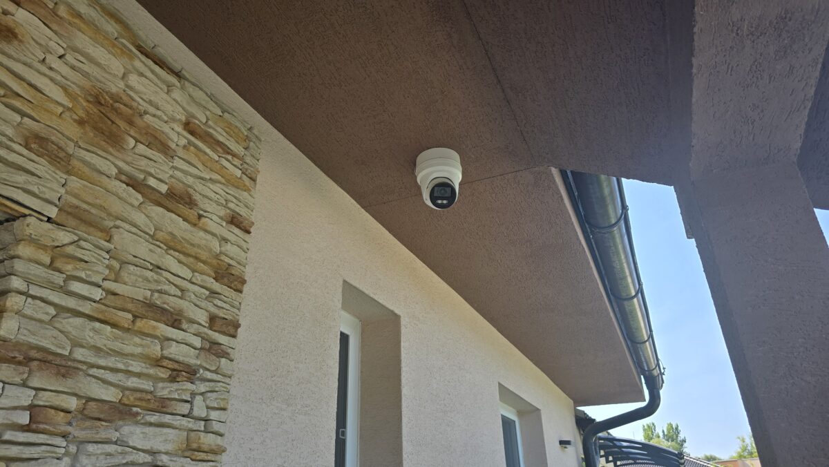 bezpečnostná kamera