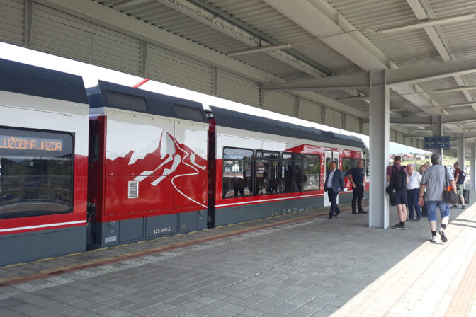DOPRAVA: Zmodernizované vlaky v Poprade
