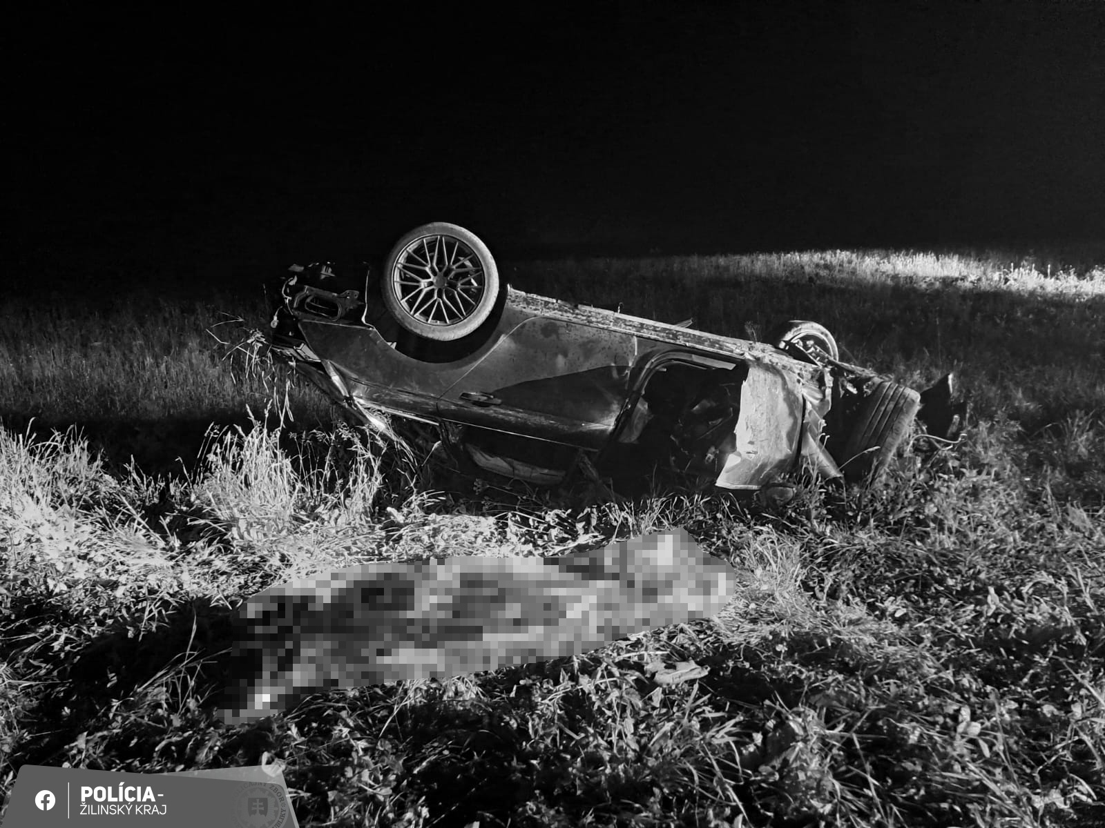 Mladá vodička neprežila dopravnú nehodu v okrese Námestovo, s autom sa viackrát prevrátila