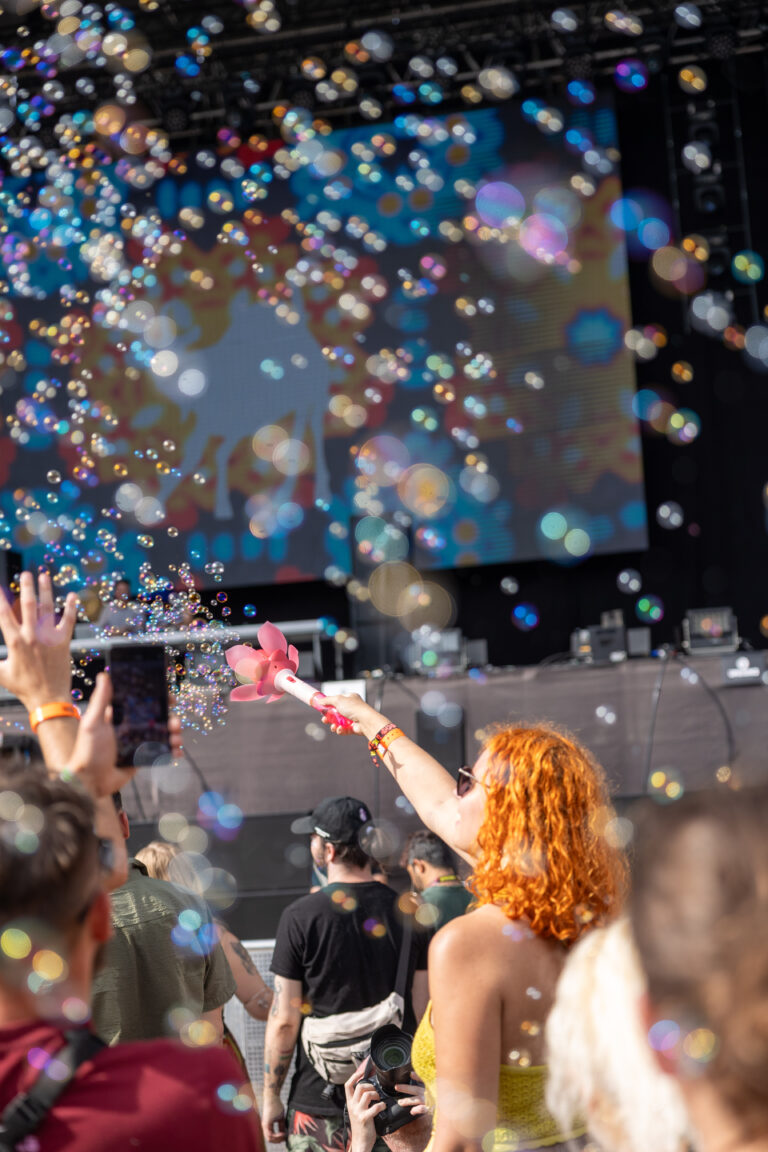 bublinky bublifuk ľudia festival hudba tanec